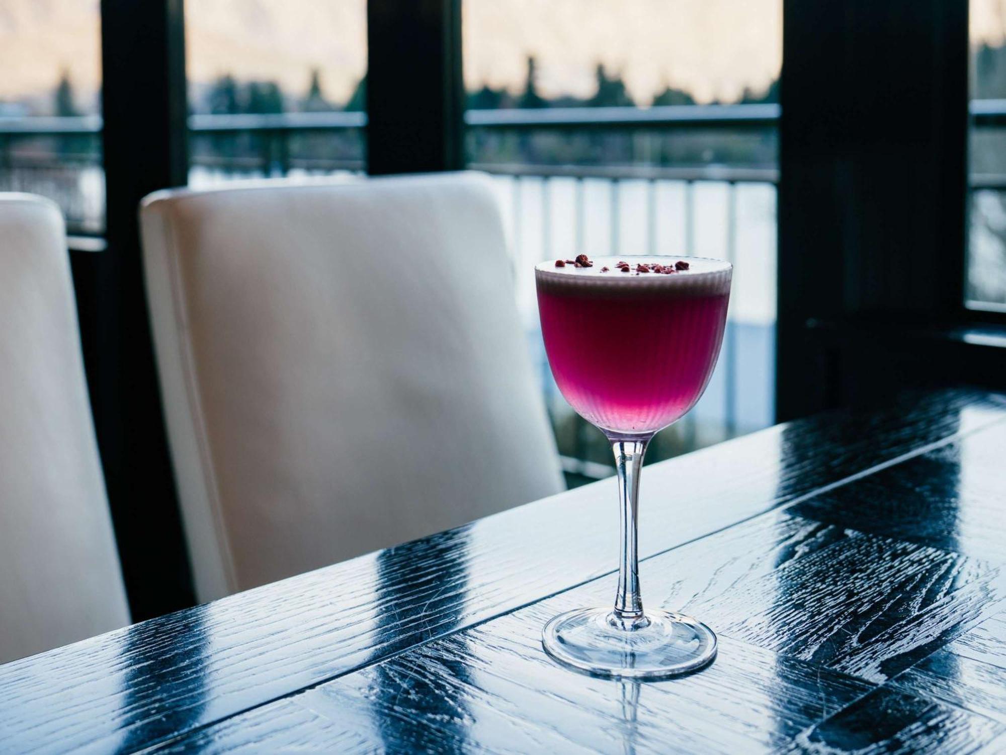 Hotel St Moritz Queenstown - Mgallery By Sofitel Екстериор снимка A Clover Club cocktail